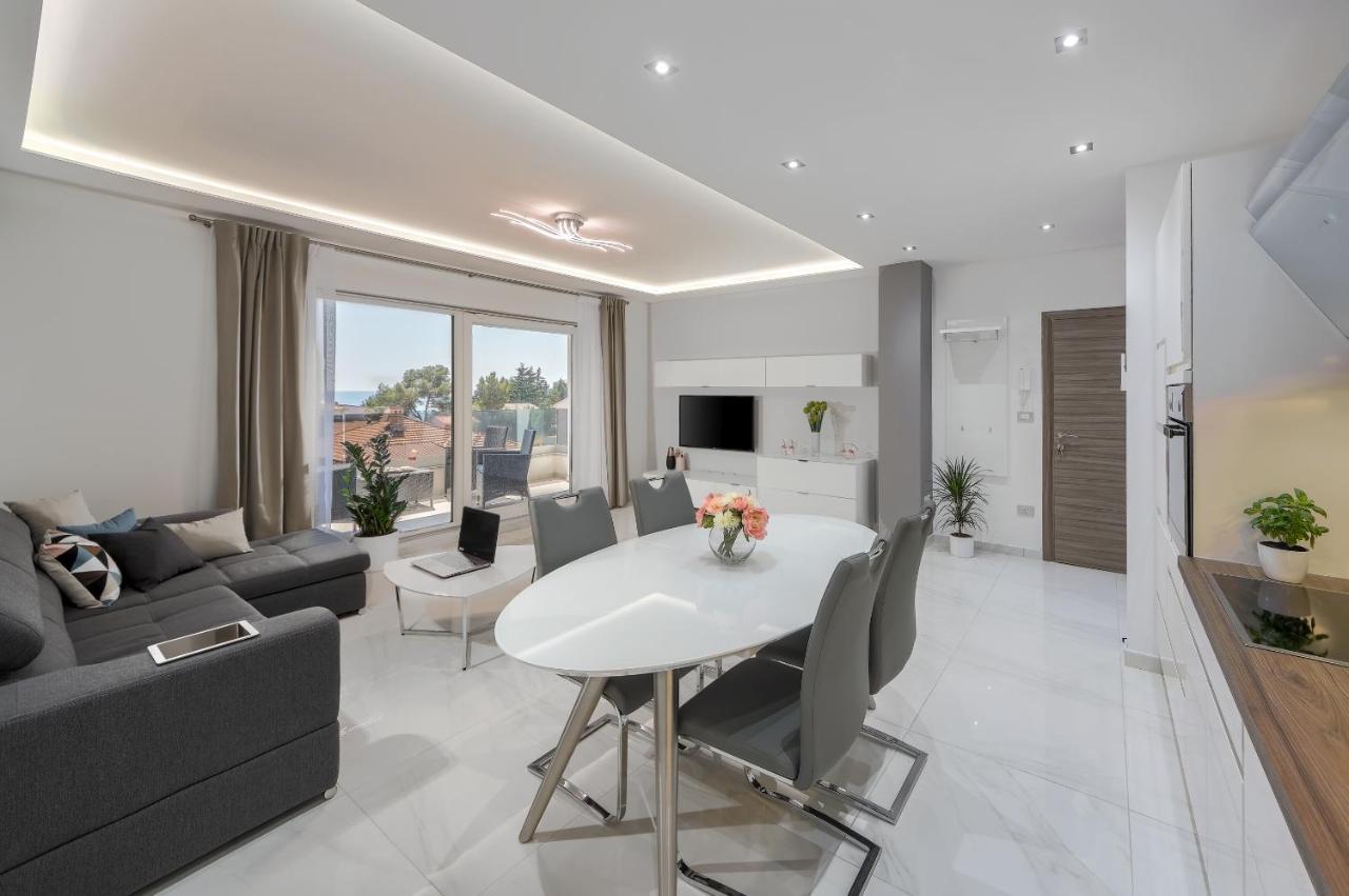 Blue Dream Apartment Pula Bagian luar foto